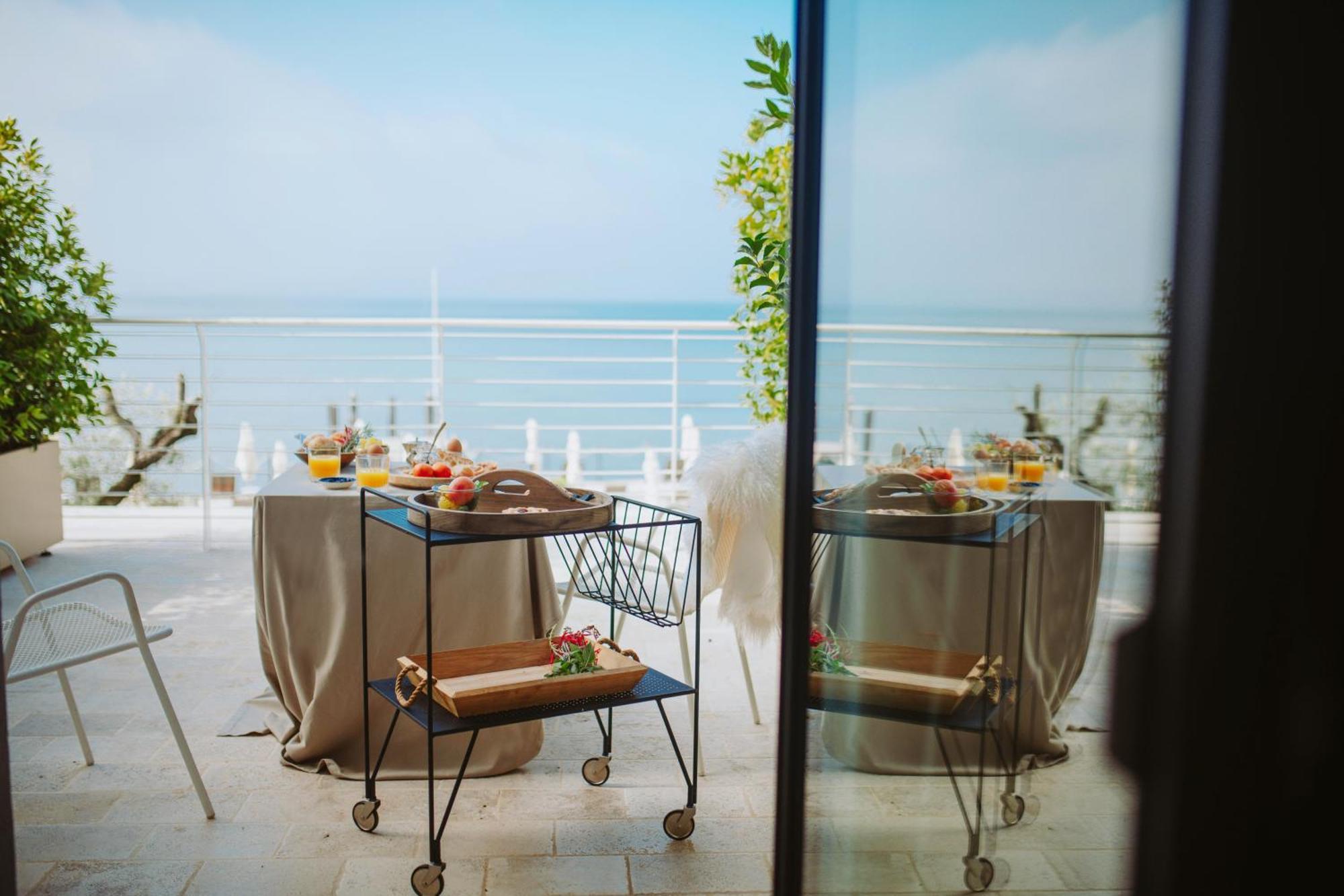 Aqva Boutique Hotel (Adults Only) Sirmione Eksteriør bilde